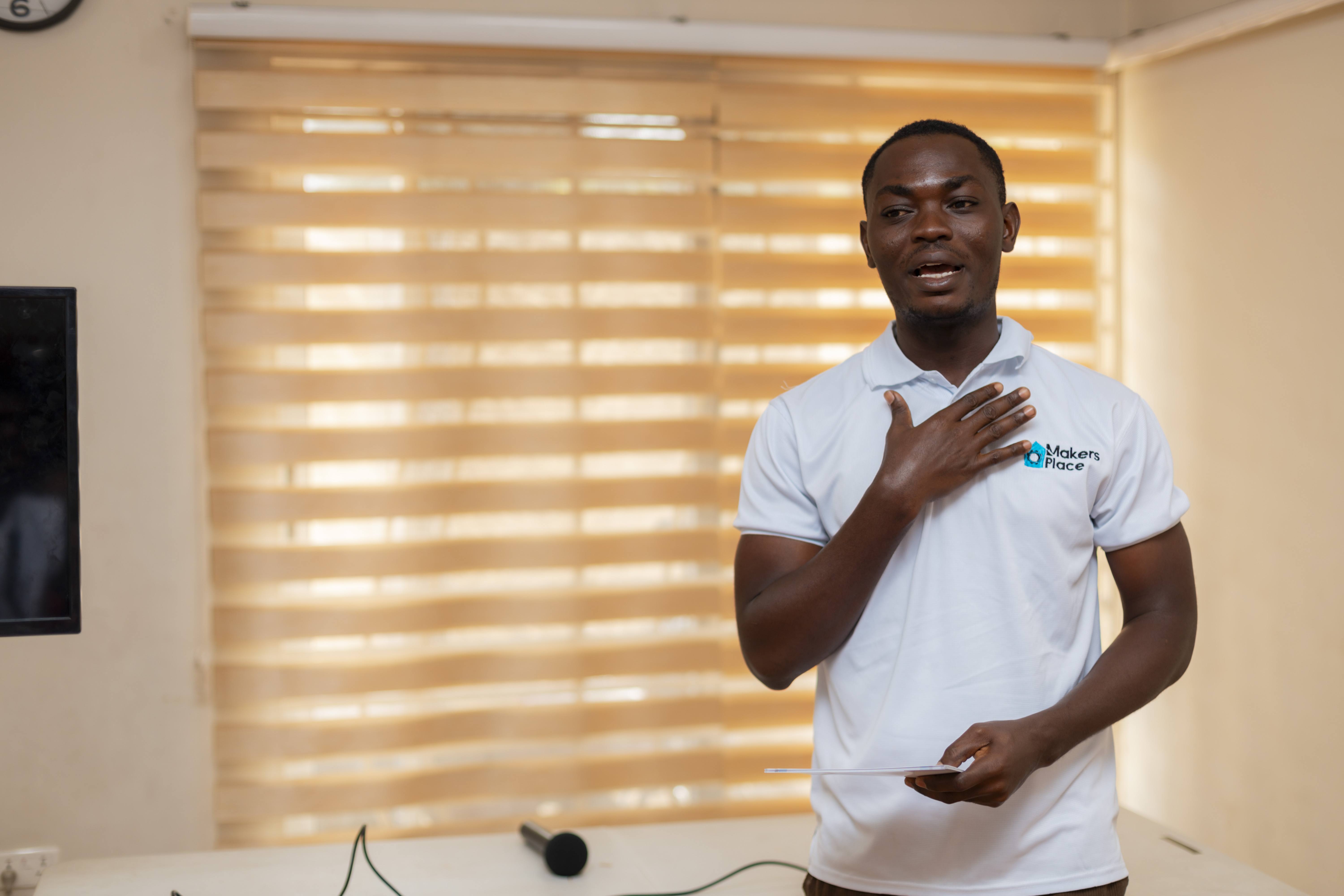 Saviour Dagadu, AI and Coding Mentor